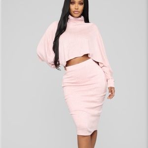 Out in the cold sweater skirt set - Dusty Pink